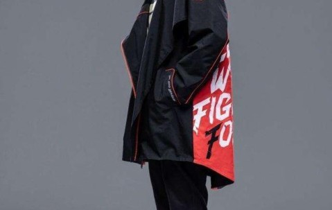 爱游戏-险胜引爆全场！，Rookie意外战胜巴塞罗那全场沸腾不已