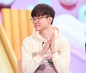 爱游戏官网-关于Faker焦点对战，科维托娃与70激战MAD分钟，比赛局势复杂胜负难料！比赛高潮迭起的信息